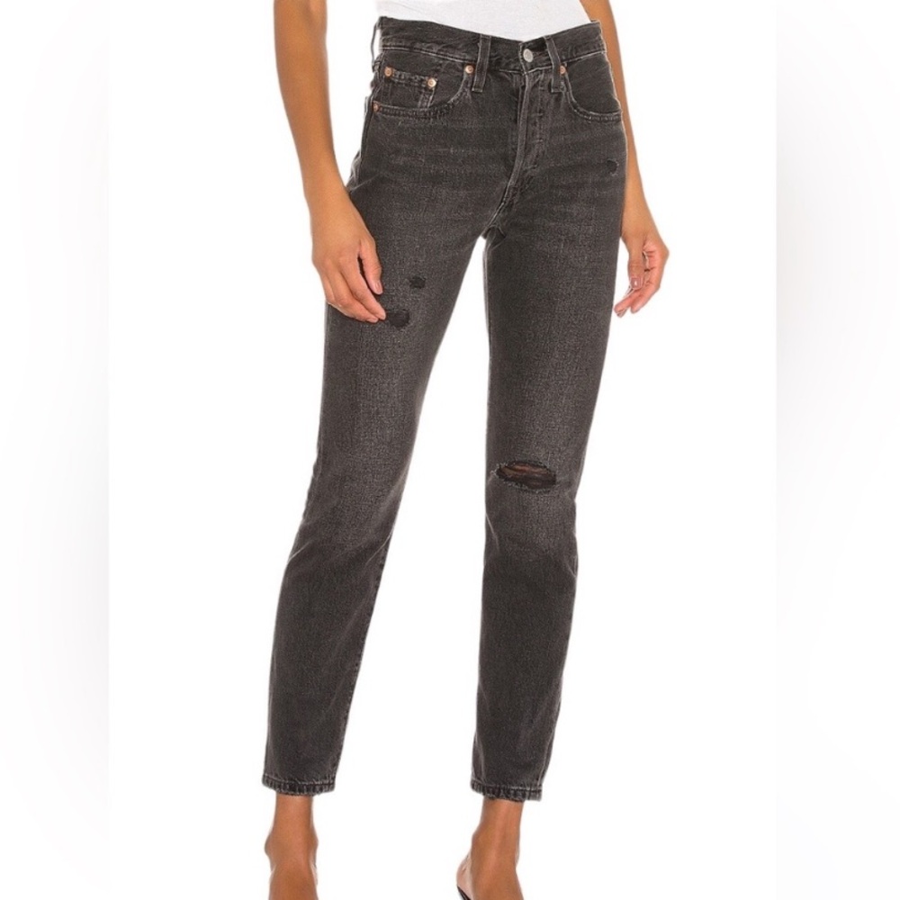 Levi’s 501 Skinny Jeans in distressed black
